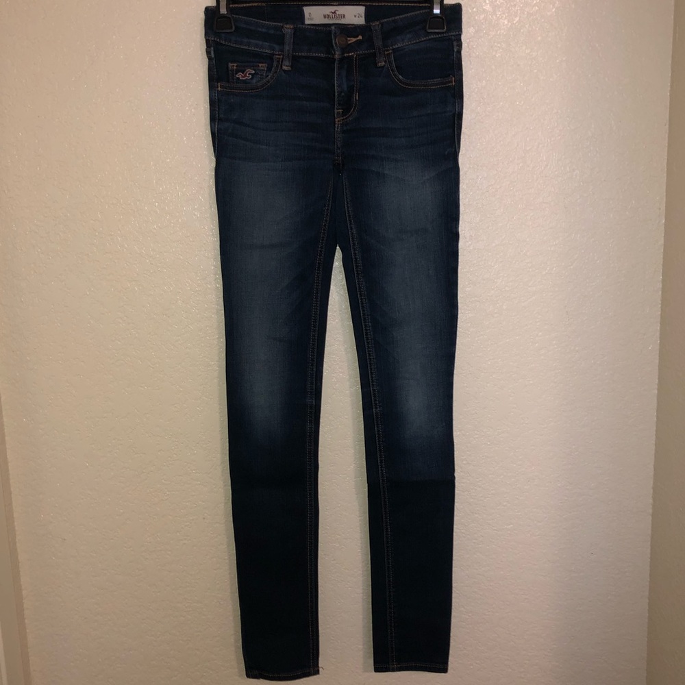 Hollister- Jeans